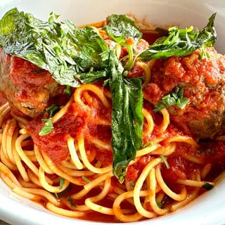 SUNDAY GRAVY & MEATBALLS